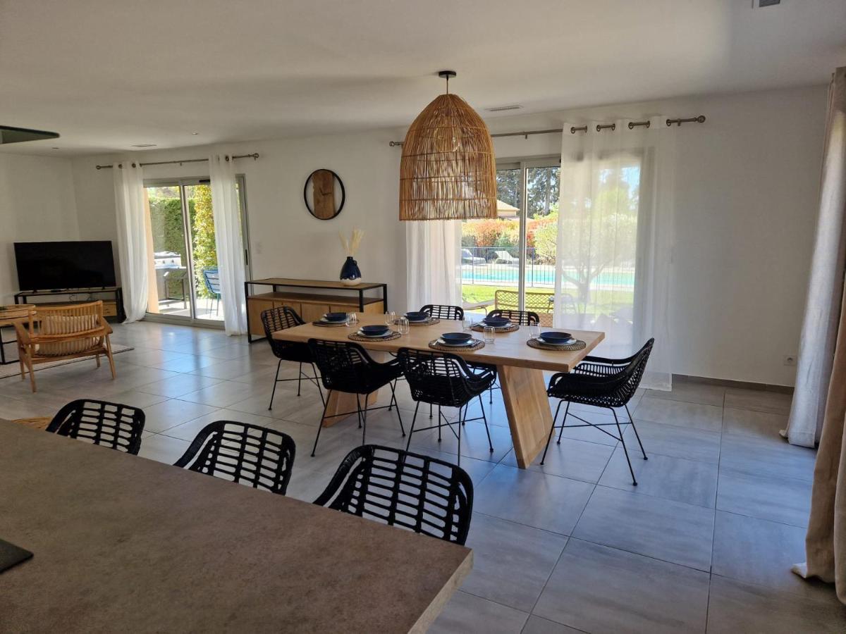 Saumane-de-Vaucluse La Villa Bleue מראה חיצוני תמונה